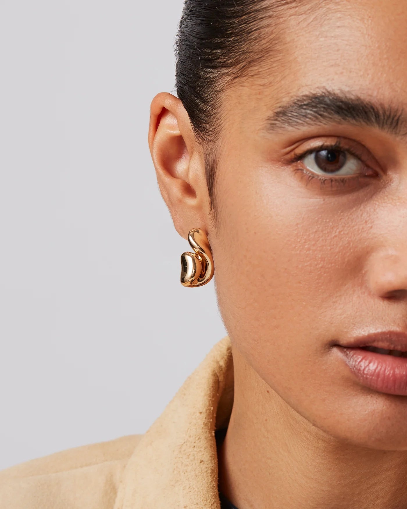 Aurora dculpted earrings