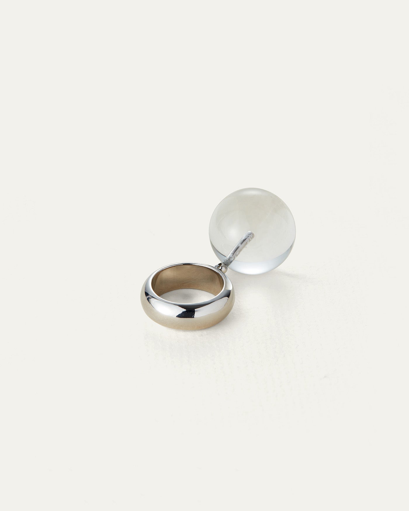 Lyra ring