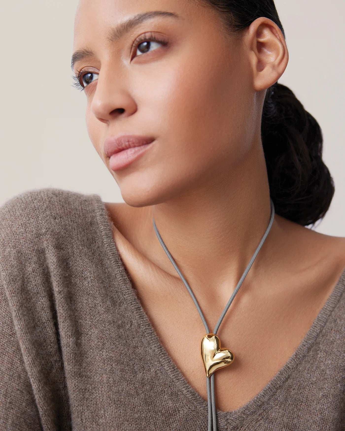 Heart sculpt bolo necklace