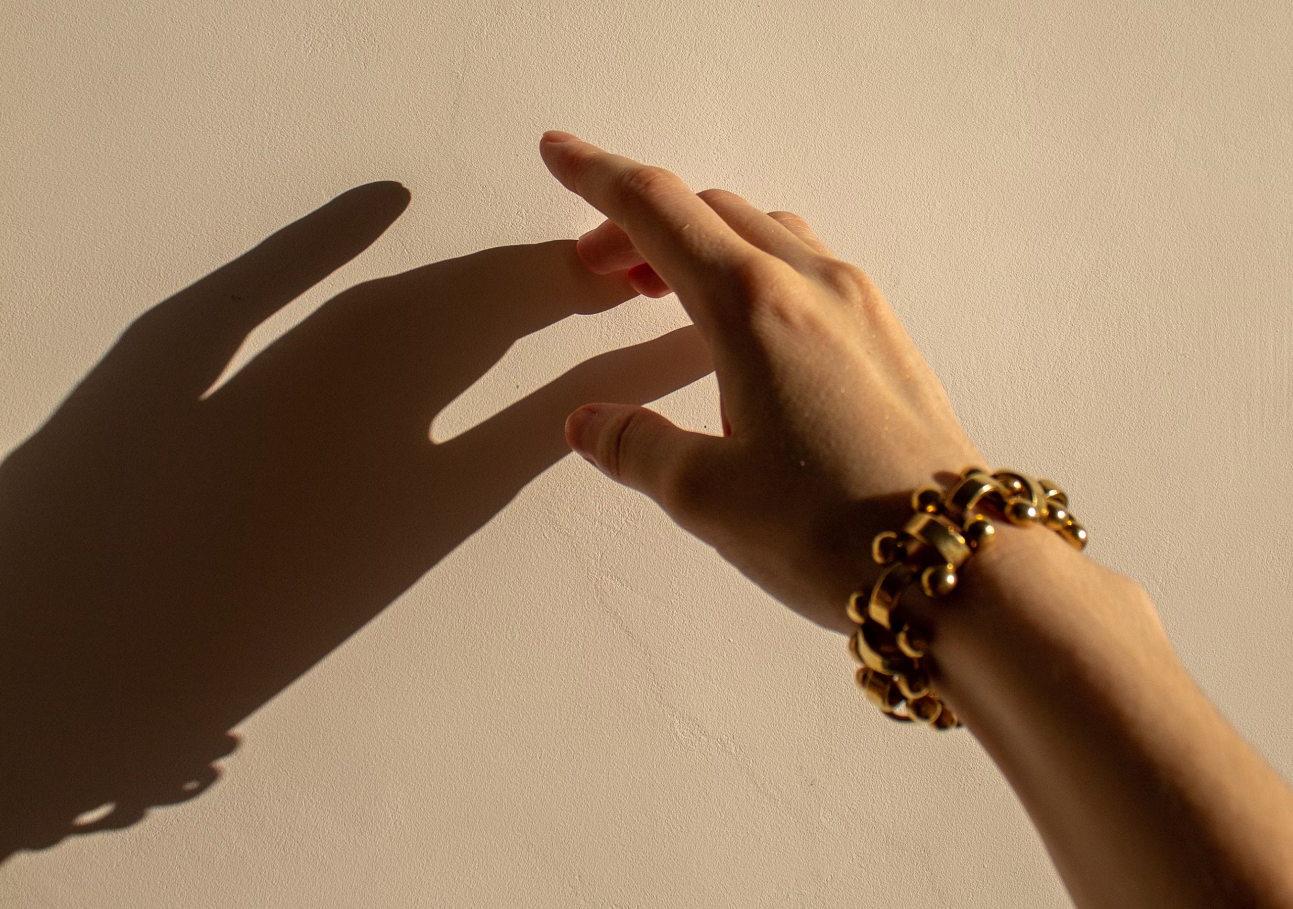 The impact of jewelry on self-confidence