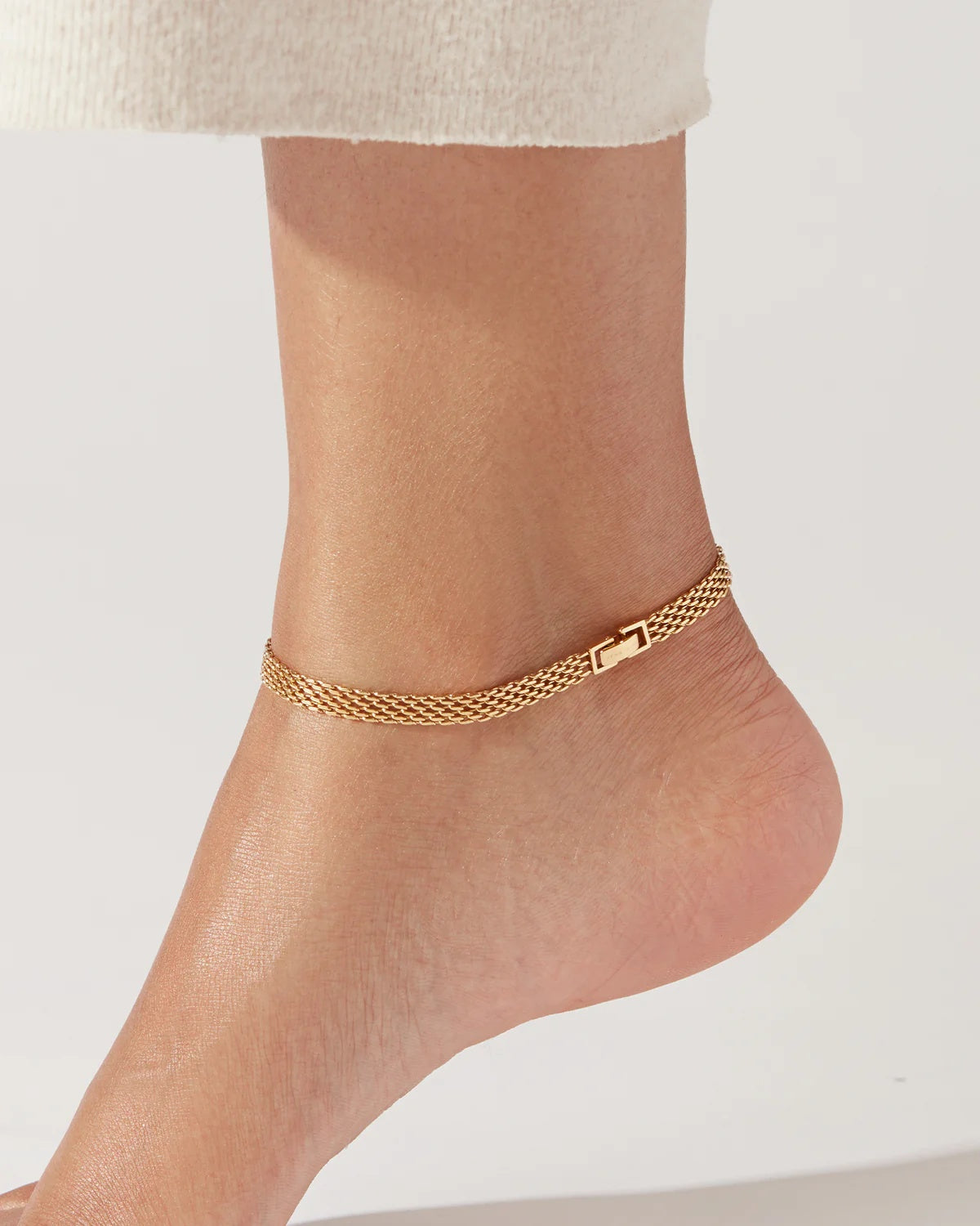 Minimal chain anklet