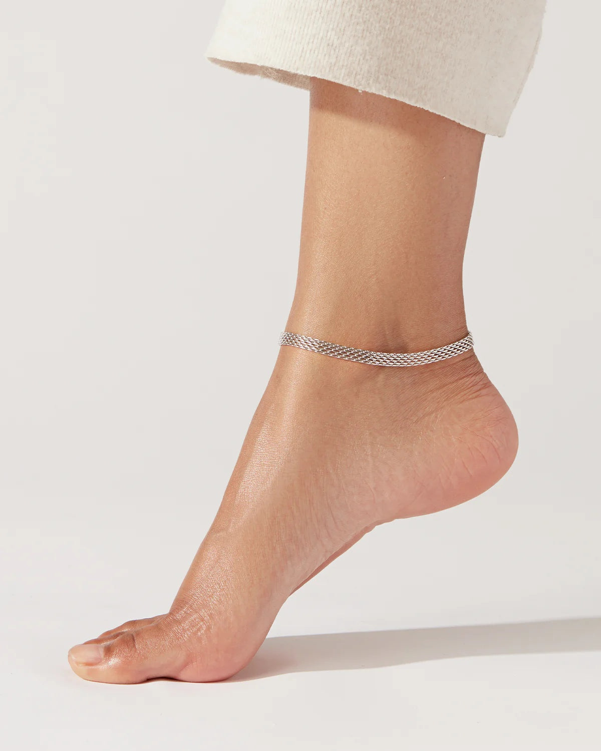 Minimal chain anklet