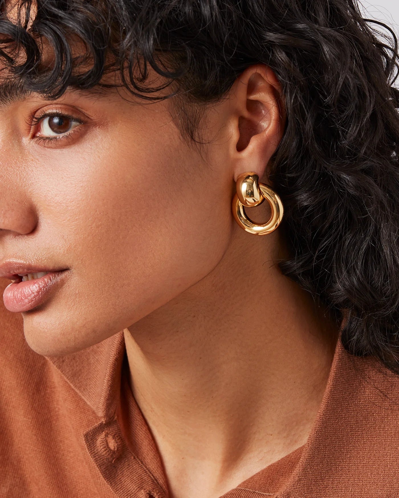 Classic stud earrings